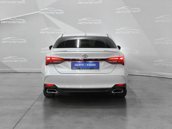 Toyota Avalon V с пробегом 2022 года, цена 3 885 000 рублей, 35658 км, седан, Автокод Объявления