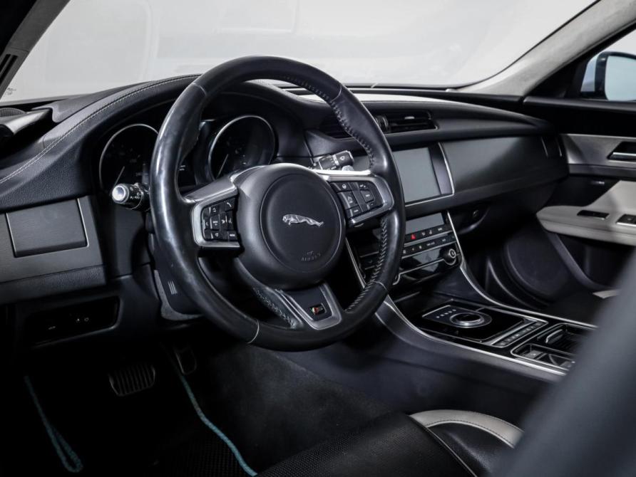 Jaguar XF II Москва  - изображение 14