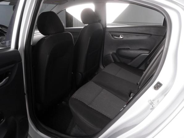 Kia Rio IV с пробегом 2018 года, цена 1 299 000 рублей, 87474 км, седан, Автокод Объявления