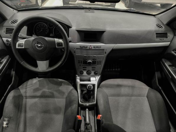 Opel Astra H Рестайлинг с пробегом 2013 года, цена 399 000 рублей, 336590 км, седан, Автокод Объявления