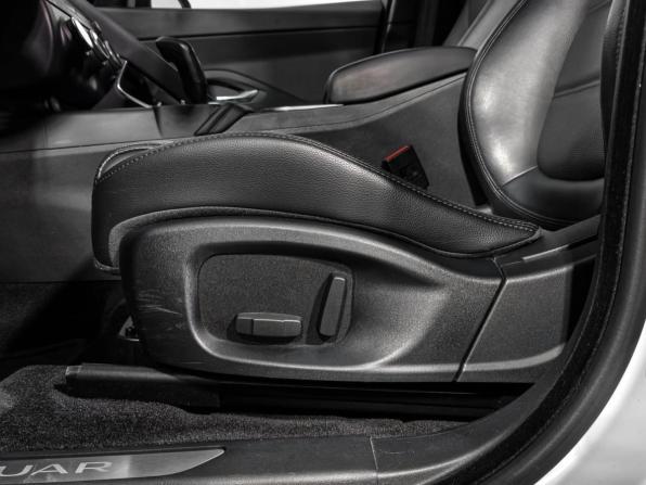 Jaguar E-Pace I с пробегом 2018 года, цена 2 755 000 рублей, 62509 км, внедорожник, Автокод Объявления