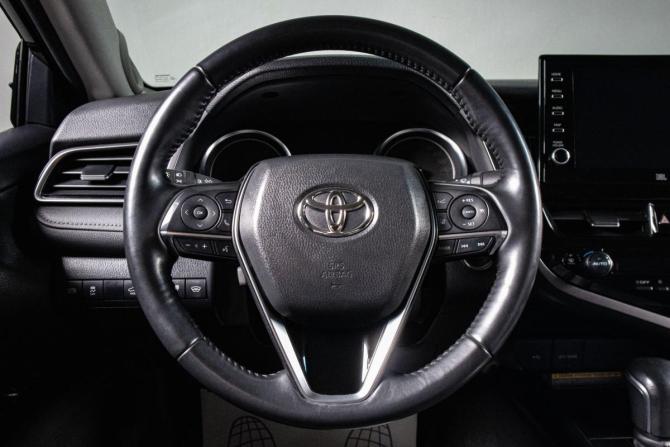 Toyota Camry VIII (XV70) Рестайлинг с пробегом 2021 года, цена 3 949 000 рублей, 61100 км, седан, Автокод Объявления