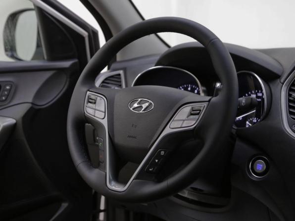 Hyundai Santa Fe III Рестайлинг с пробегом 2017 года, цена 1 419 000 рублей, 92000 км, внедорожник, Автокод Объявления