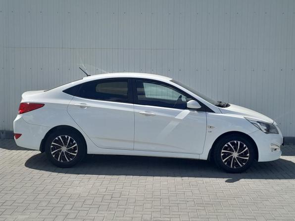Hyundai Solaris I Рестайлинг с пробегом 2015 года, цена 1 049 000 рублей, 177098 км, седан, Автокод Объявления