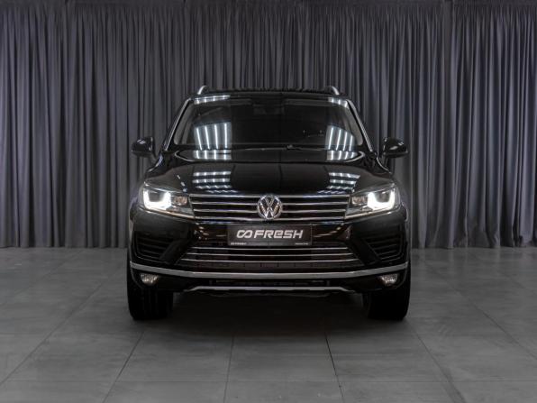 Volkswagen Touareg II Рестайлинг с пробегом 2015 года, цена 2 647 000 рублей, 186594 км, внедорожник, Автокод Объявления