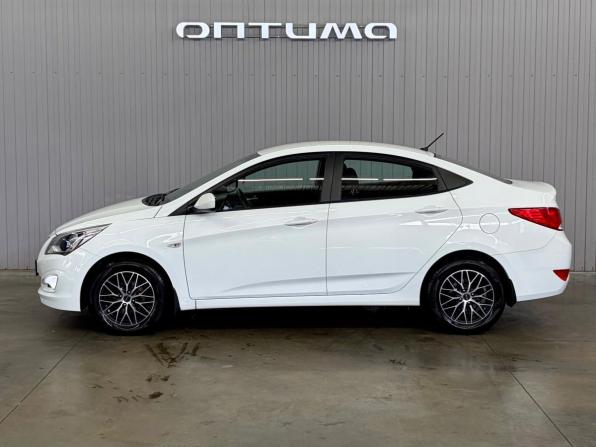 Hyundai Solaris I Рестайлинг с пробегом 2016 года, цена 1 037 000 рублей, 102000 км, седан, Автокод Объявления