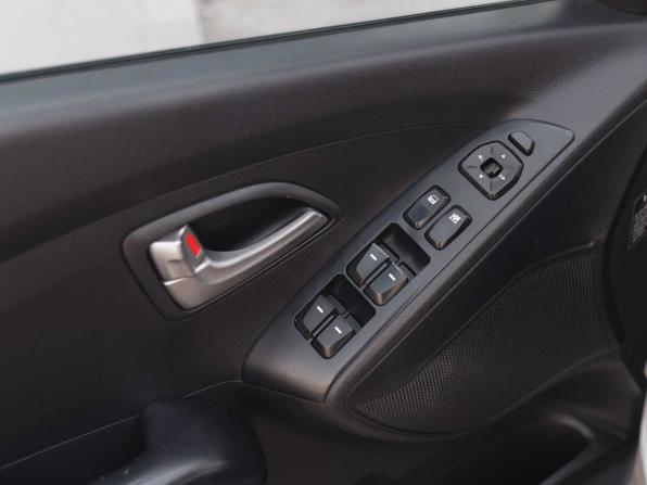 Hyundai Tucson I с пробегом 2010 года, цена 860 000 рублей, 176705 км, внедорожник, Автокод Объявления