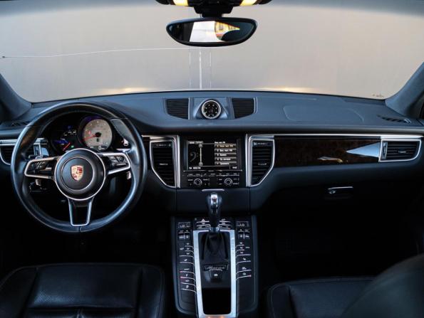 Porsche Macan I с пробегом 2014 года, цена 2 350 000 рублей, 110063 км, внедорожник, Автокод Объявления