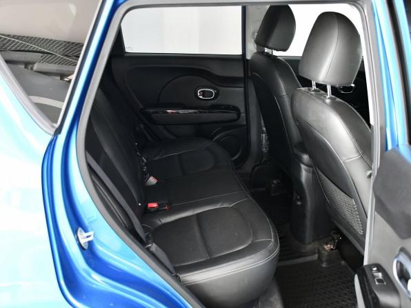 Kia Soul II Рестайлинг с пробегом 2018 года, цена 1 595 000 рублей, 99145 км, хэтчбек, Автокод Объявления