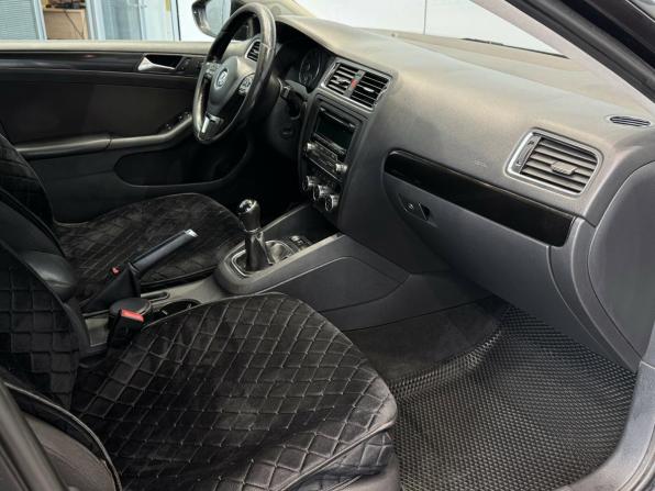 Volkswagen Jetta VI с пробегом 2012 года, цена 705 000 рублей, 397997 км, седан, Автокод Объявления
