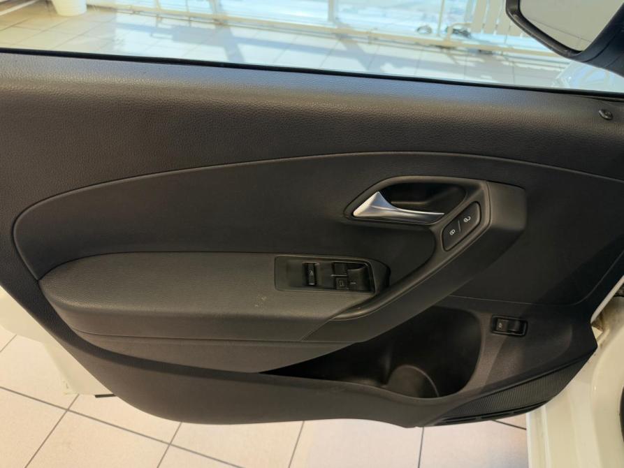 Volkswagen Polo V Рестайлинг Волгоград  - изображение 13