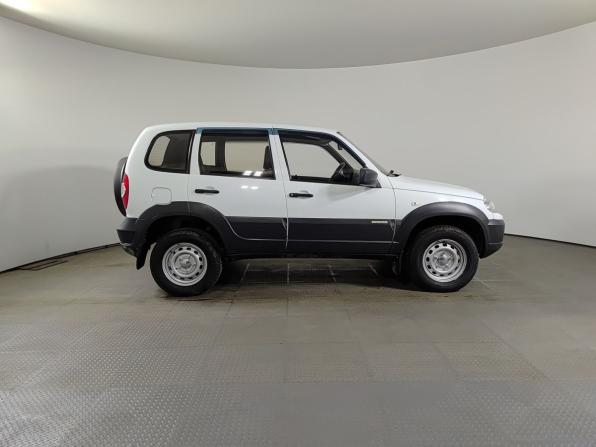 Chevrolet Niva I Рестайлинг с пробегом 2015 года, цена 675 000 рублей, 71015 км, внедорожник, Автокод Объявления