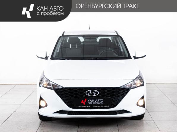 Hyundai Solaris II Рестайлинг с пробегом 2021 года, цена 1 655 000 рублей, 61960 км, седан, Автокод Объявления