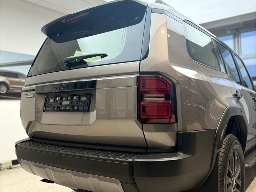 Toyota Land Cruiser Prado 250 Series Москва  - изображение 9