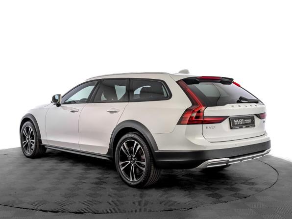 Volvo V90 Cross Country I Рестайлинг с пробегом 2021 года, цена 4 400 000 рублей, 75544 км, универсал, Автокод Объявления