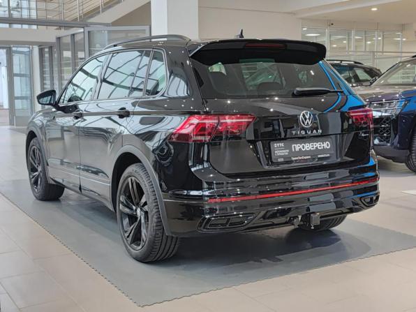 Volkswagen Tiguan II Рестайлинг с пробегом 2021 года, цена 4 090 000 рублей, 94158 км, внедорожник, Автокод Объявления