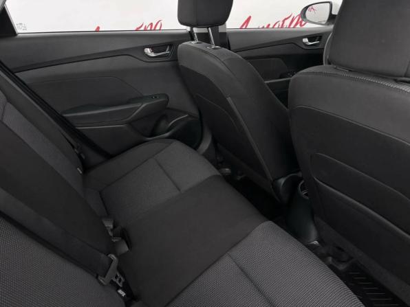 Hyundai Solaris II Рестайлинг с пробегом 2022 года, цена 1 379 000 рублей, 109324 км, седан, Автокод Объявления