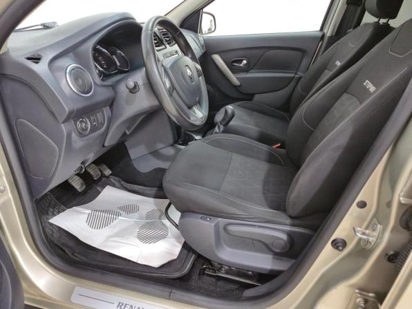 Renault Sandero II с пробегом 2016 года, цена 780 000 рублей, 203270 км, хэтчбек, Автокод Объявления