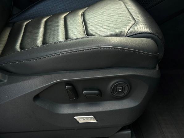 Volkswagen Touareg III с пробегом 2020 года, цена 4 198 600 рублей, 183960 км, внедорожник, Автокод Объявления