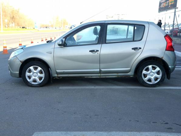 Renault Sandero I с пробегом 2011 года, цена 333 000 рублей, 583000 км, хэтчбек, Автокод Объявления