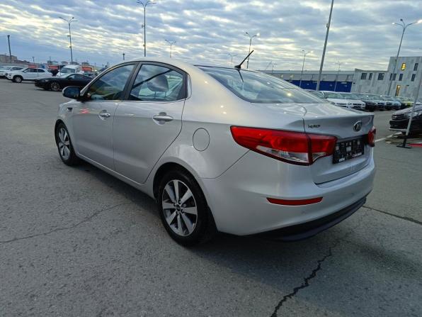 Kia Rio III Рестайлинг с пробегом 2016 года, цена 1 119 995 рублей, 92706 км, седан, Автокод Объявления