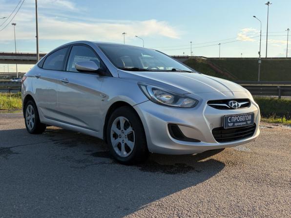 Hyundai Solaris I с пробегом 2014 года, цена 700 000 рублей, 146000 км, седан, Автокод Объявления