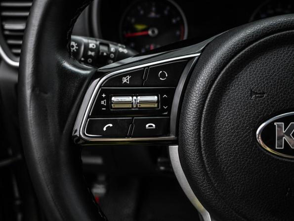 Kia Sportage IV Рестайлинг с пробегом 2019 года, цена 1 949 000 рублей, 172852 км, внедорожник, Автокод Объявления