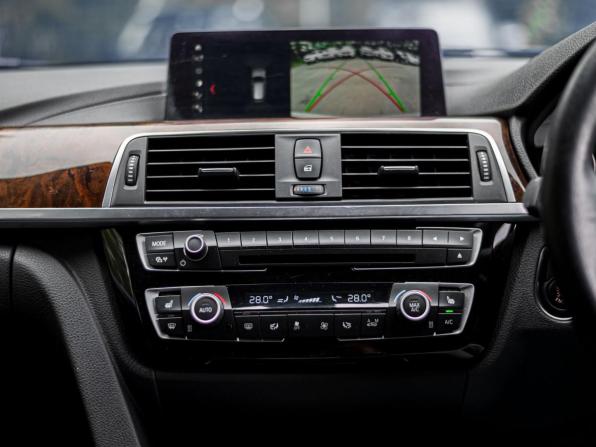 BMW 3 серии VI (F3x) Рестайлинг с пробегом 2018 года, цена 1 570 000 рублей, 136321 км, универсал, Автокод Объявления