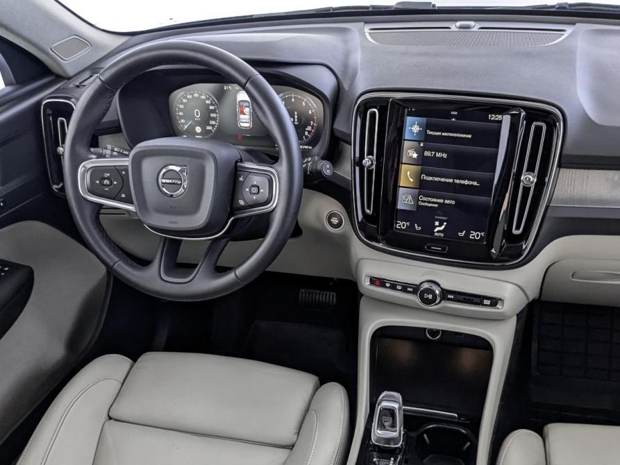 Volvo XC40 I Москва  - изображение 30