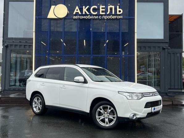 Mitsubishi Outlander III с пробегом 2012 года, цена 1 599 000 рублей, 51500 км, внедорожник, Автокод Объявления