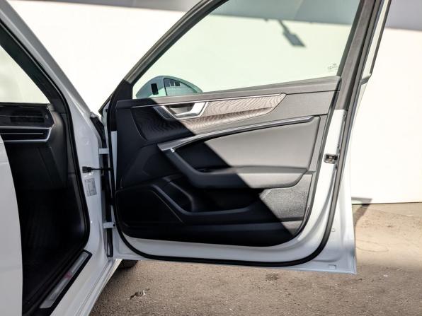 Audi A6 V (C8) с пробегом 2022 года, цена 4 264 000 рублей, 99756 км, седан, Автокод Объявления
