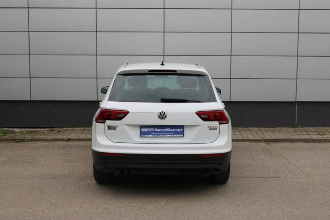 Volkswagen Tiguan II с пробегом 2017 года, цена 2 955 000 рублей, 86651 км, внедорожник, Автокод Объявления