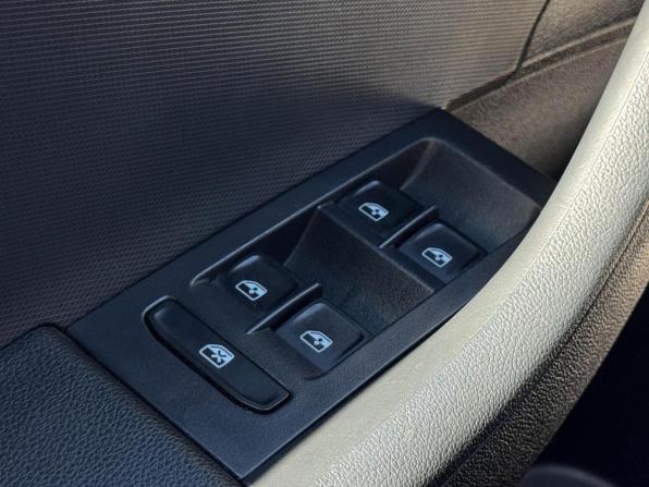 Volkswagen Polo V Рестайлинг с пробегом 2020 года, цена 1 699 000 рублей, 76782 км, седан, Автокод Объявления