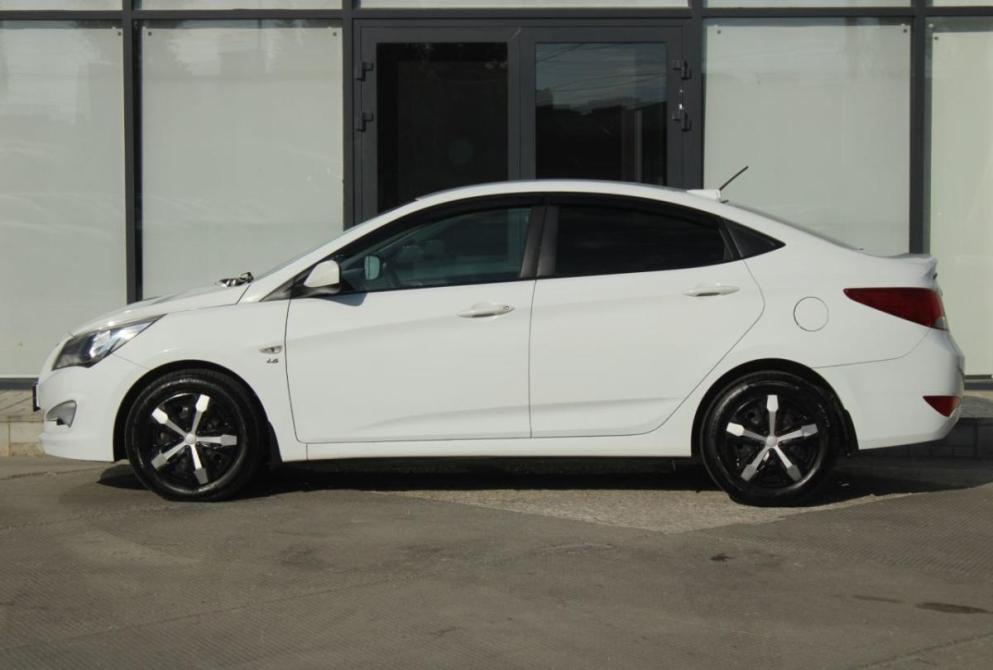 Hyundai Solaris I Рестайлинг Саратов  - изображение 8