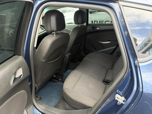 Opel Astra J с пробегом 2012 года, цена 655 000 рублей, 146238 км, хэтчбек, Автокод Объявления