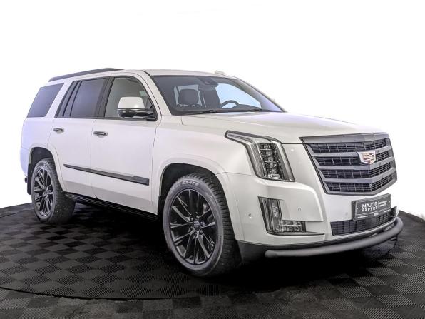 Cadillac Escalade IV с пробегом 2020 года, цена 6 100 000 рублей, 47064 км, внедорожник, Автокод Объявления
