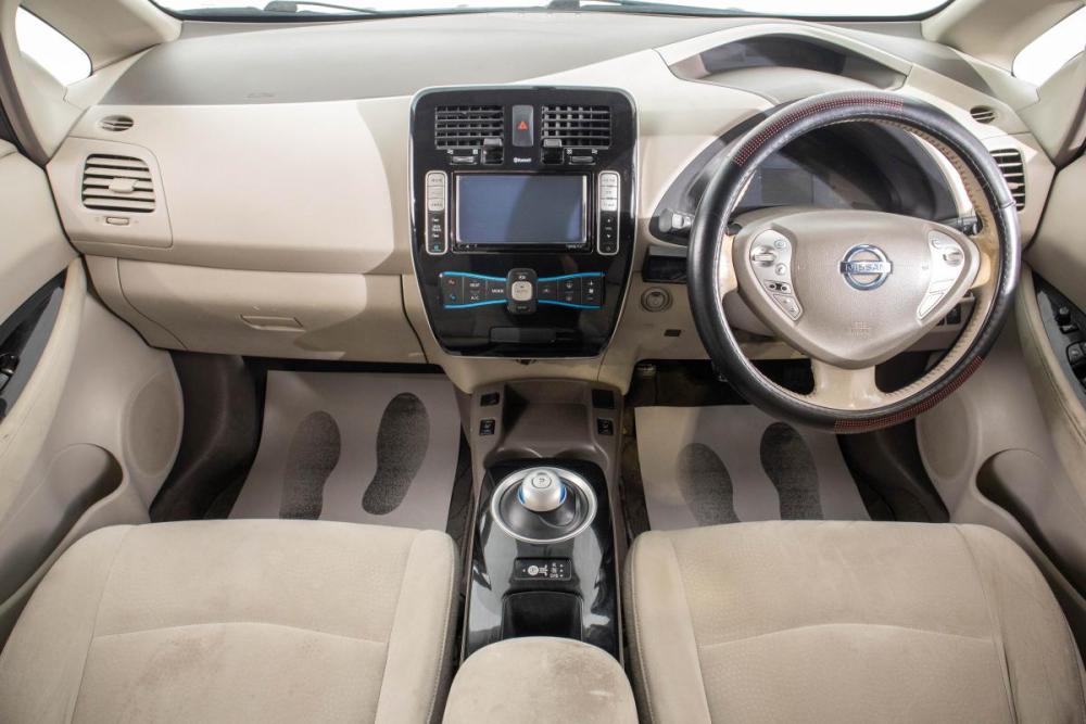Nissan Leaf I (ZE0/AZE0) Барнаул  - изображение 8