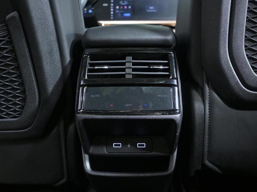 Geely Monjaro I Москва  - изображение 28
