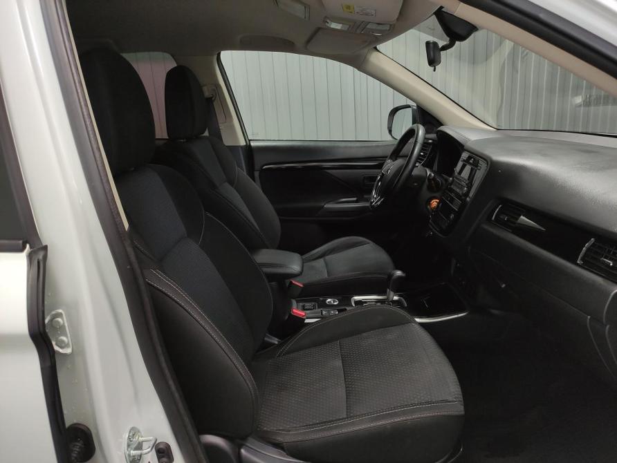 Mitsubishi Outlander III Рестайлинг 3 Пермь  - изображение 9