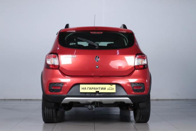 Renault Sandero II с пробегом 2014 года, цена 909 000 рублей, 172000 км, хэтчбек, Автокод Объявления