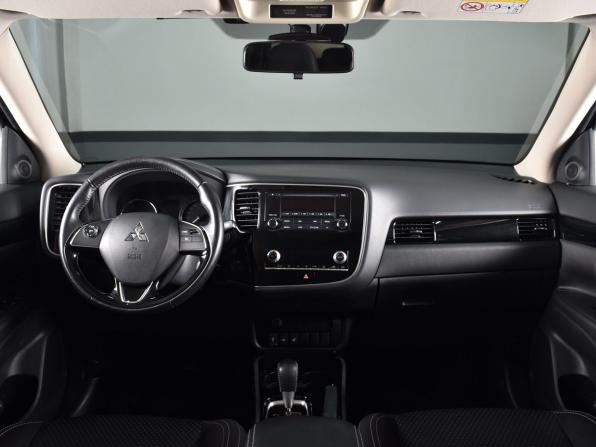Mitsubishi Outlander III Рестайлинг 3 с пробегом 2020 года, цена 2 599 995 рублей, 63839 км, внедорожник, Автокод Объявления