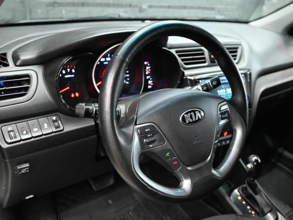 Kia Rio III Рестайлинг с пробегом 2017 года, цена 900 000 рублей, 206328 км, седан, Автокод Объявления