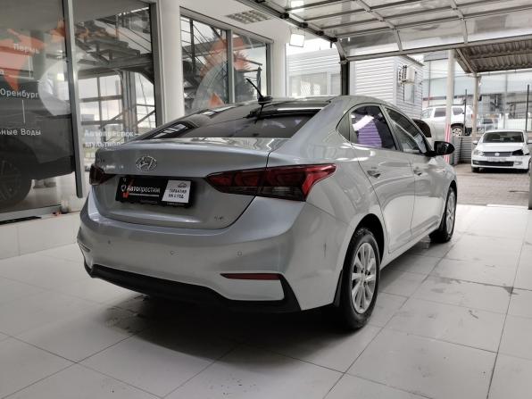 Hyundai Solaris II с пробегом 2018 года, цена 1 420 000 рублей, 87360 км, седан, Автокод Объявления