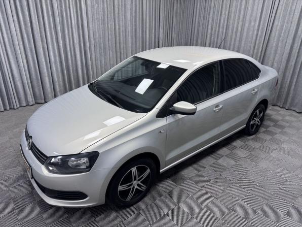 Volkswagen Polo V Рестайлинг с пробегом 2015 года, цена 1 050 000 рублей, 132521 км, седан, Автокод Объявления