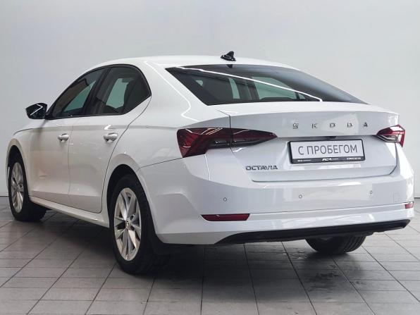 Skoda Octavia IV (A8) с пробегом 2021 года, цена 2 370 000 рублей, 181500 км, лифтбек, Автокод Объявления