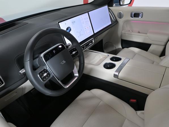 Li Auto (Lixiang) L7 I с пробегом 2023 года, цена 6 290 000 рублей, 19686 км, внедорожник, Автокод Объявления