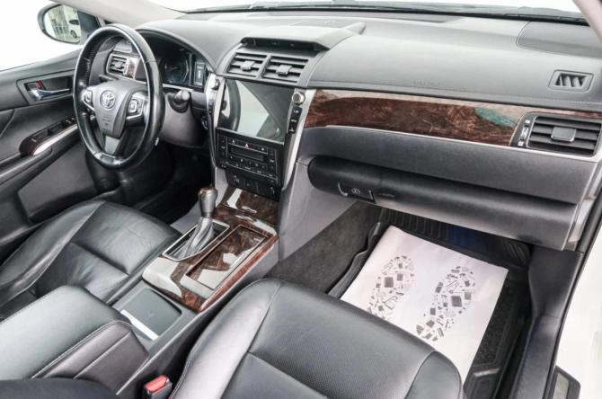 Toyota Camry VII (XV50) Рестайлинг 2 с пробегом 2017 года, цена 2 449 000 рублей, 119000 км, седан, Автокод Объявления