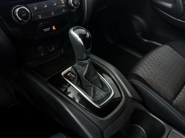 Nissan Rogue II Рестайлинг с пробегом 2016 года, цена 1 899 000 рублей, 173484 км, внедорожник, Автокод Объявления