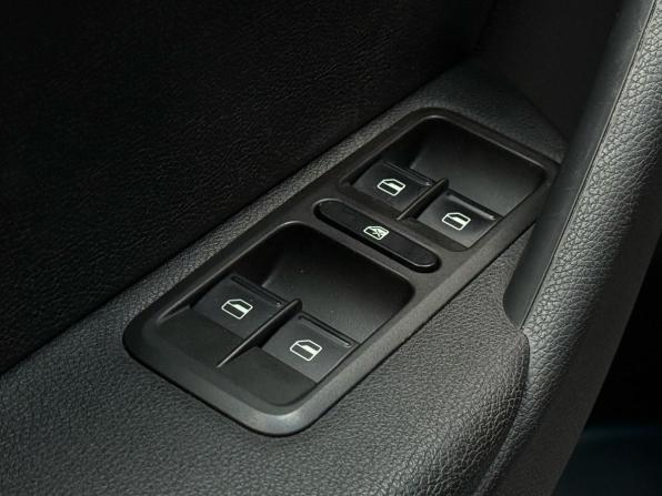 Skoda Yeti I Рестайлинг с пробегом 2014 года, цена 1 349 000 рублей, 238432 км, внедорожник, Автокод Объявления