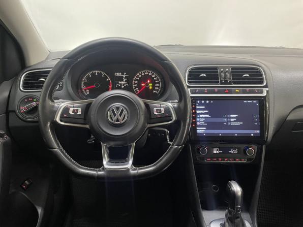Volkswagen Polo V Рестайлинг с пробегом 2017 года, цена 1 350 000 рублей, 154336 км, седан, Автокод Объявления